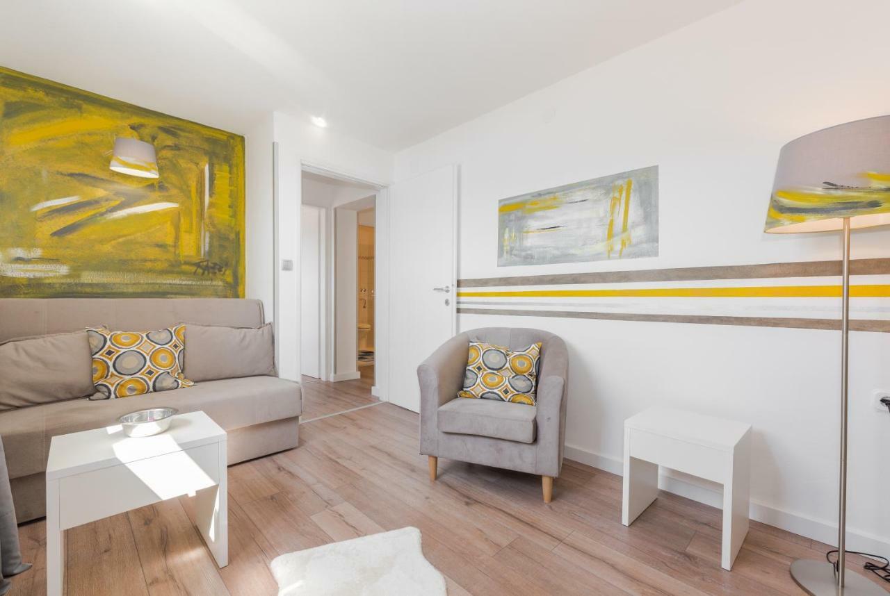 Luxury 1 Bedroom Apartment In Rabac Exterior foto